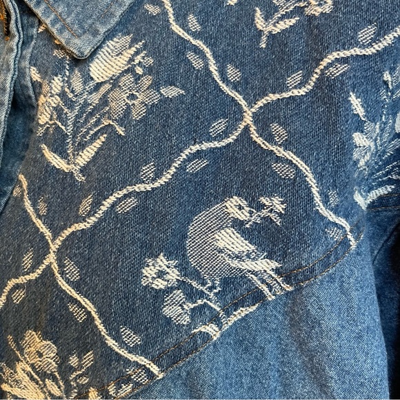 Vintage 90s Teddi Denim Jean Jacket w Embroidered Birds Elastic Size Large - Picture 2 of 10